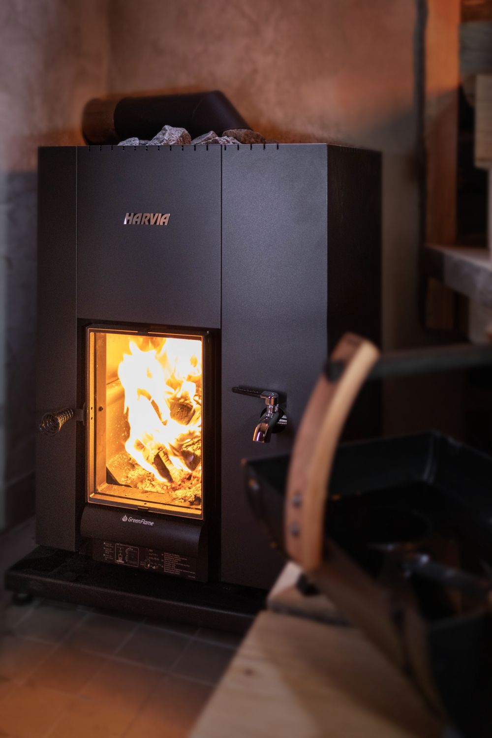 Wood burning heater Harvia Linear 22 GreenFlame RS black