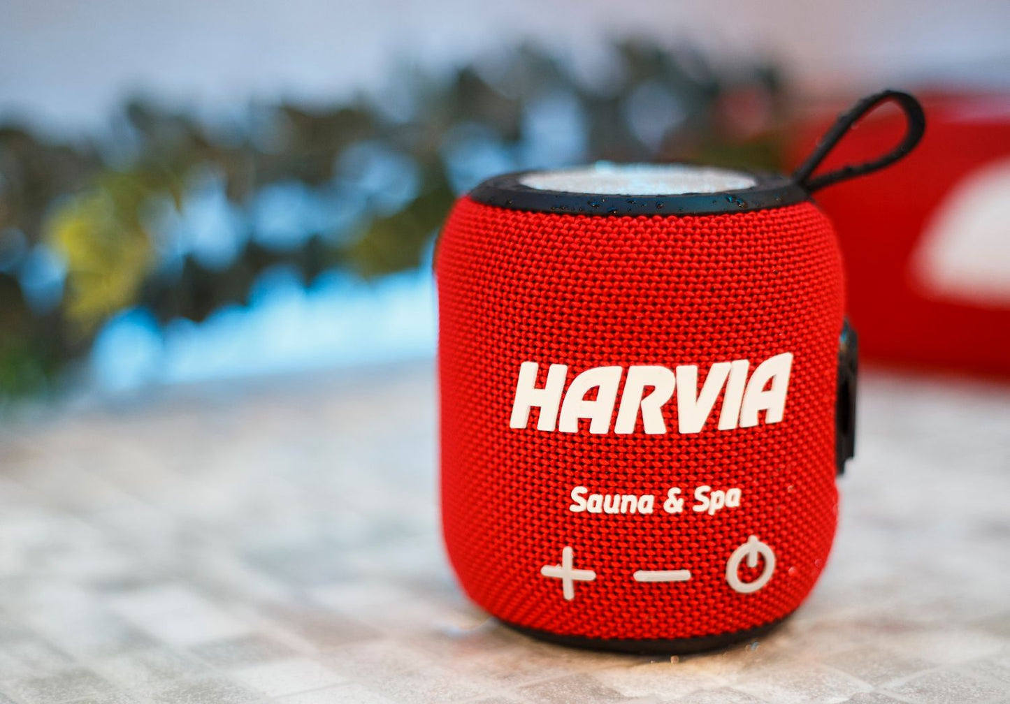 Water-resistant sauna speaker Harvia red